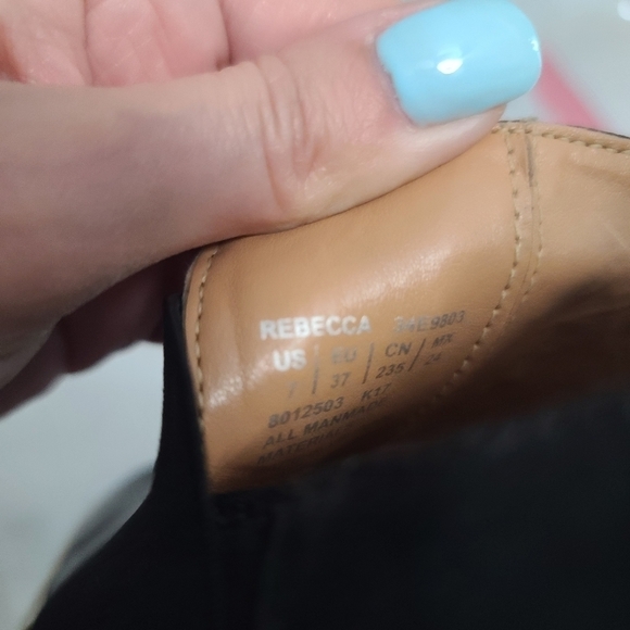 Calvin Klein Women's Slip On Loafer, Sz 7 - Picture 7 of 7